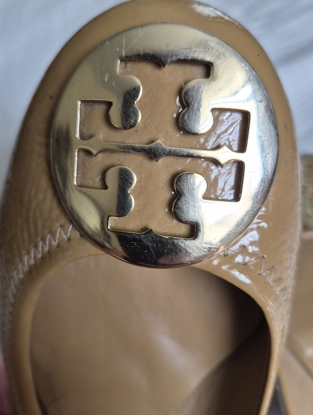 Tory Burch Reva Ballet Flats, Tan Patent  Leather, Size 7.5, GUC - Picture 11 of 13